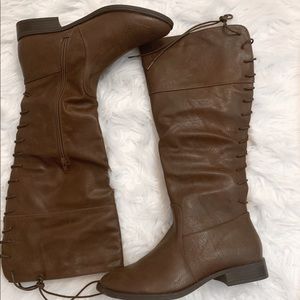 Brown boots